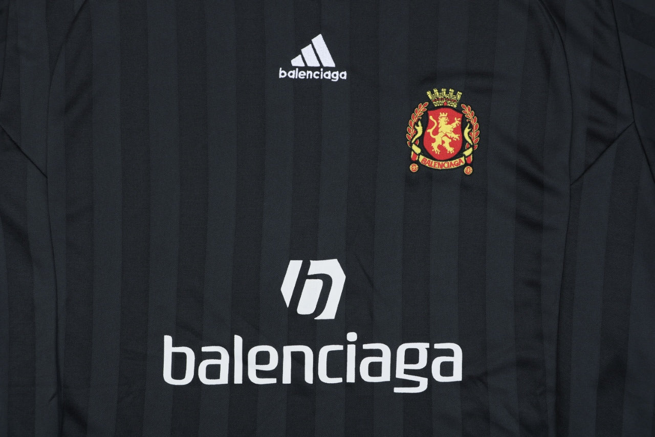 Balenciaga × Adidas Manchester United Crest Contrast Collar Soccer Jersey – Black