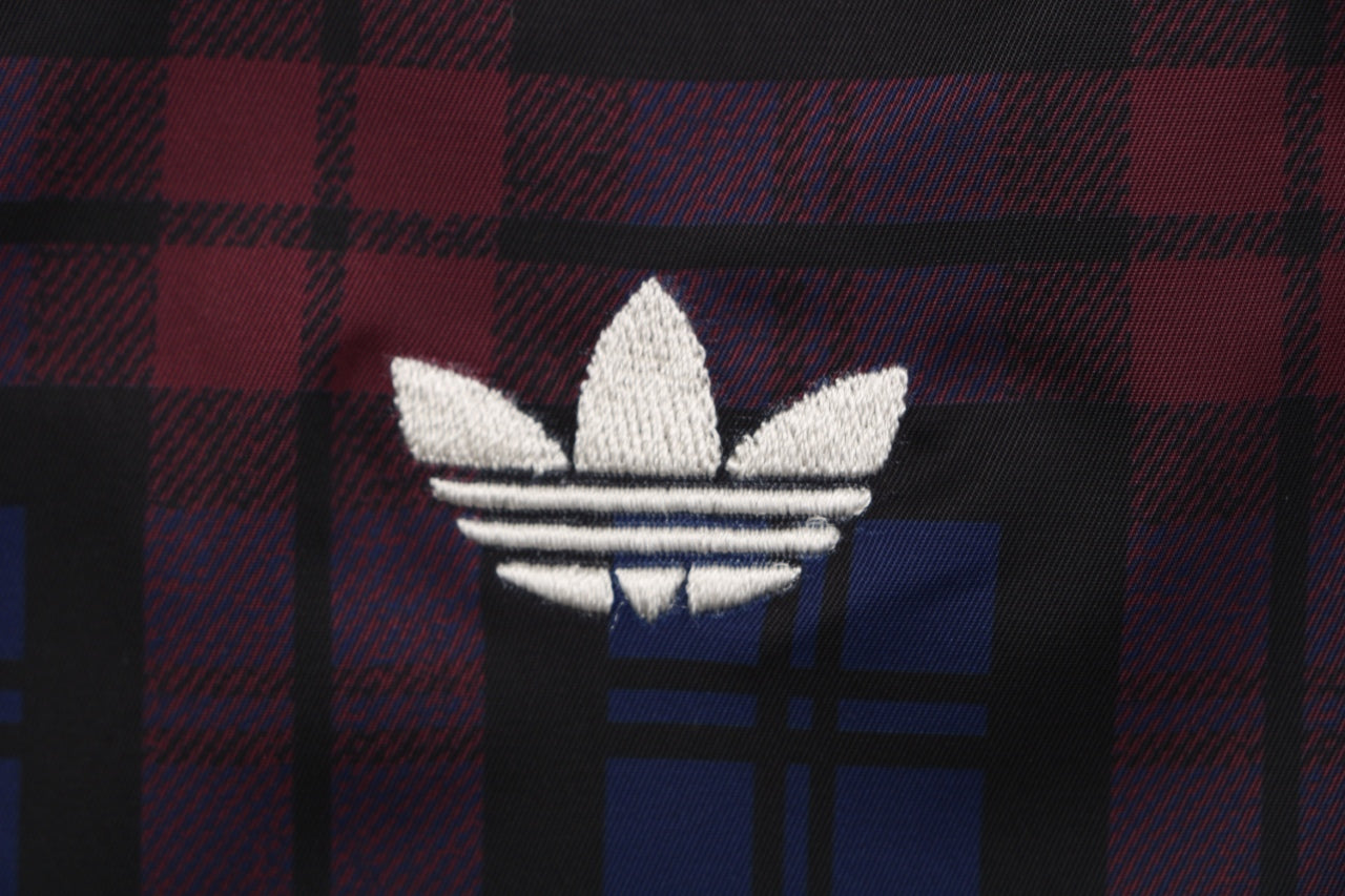 Adidas Originals Trefoil Check Print Shorts – Navy Red