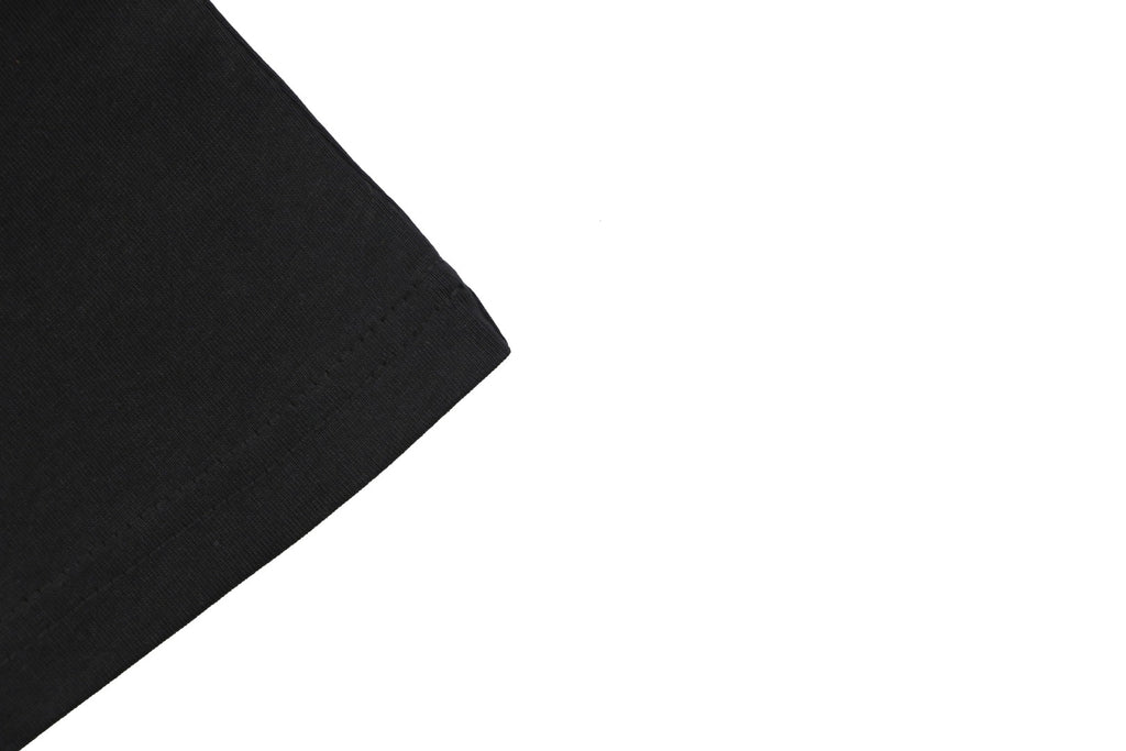 Burberry Mini Check Oval Equestrian Knight Print Tee – Black