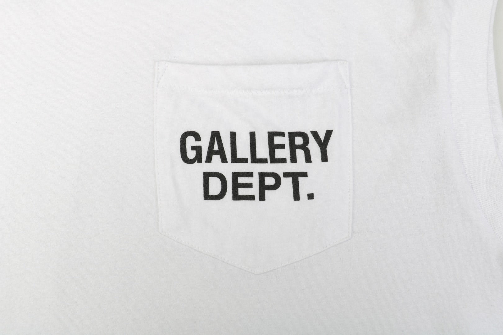 Gallery Dept. 25SS Pocket Logo Print Sleeveless Tee – White