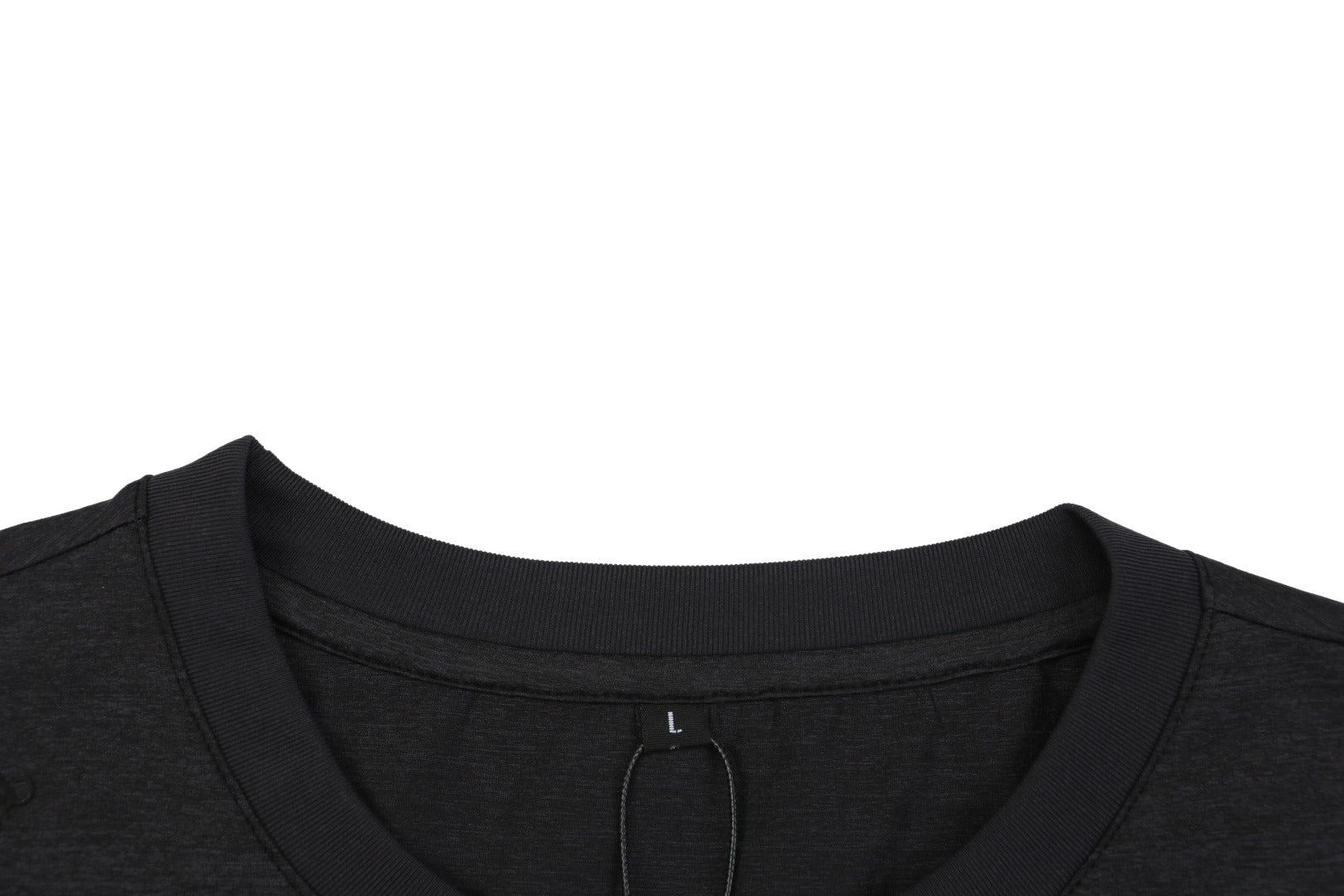 Mammut Essential Tonal Mammoth Embroidered Tee — Black