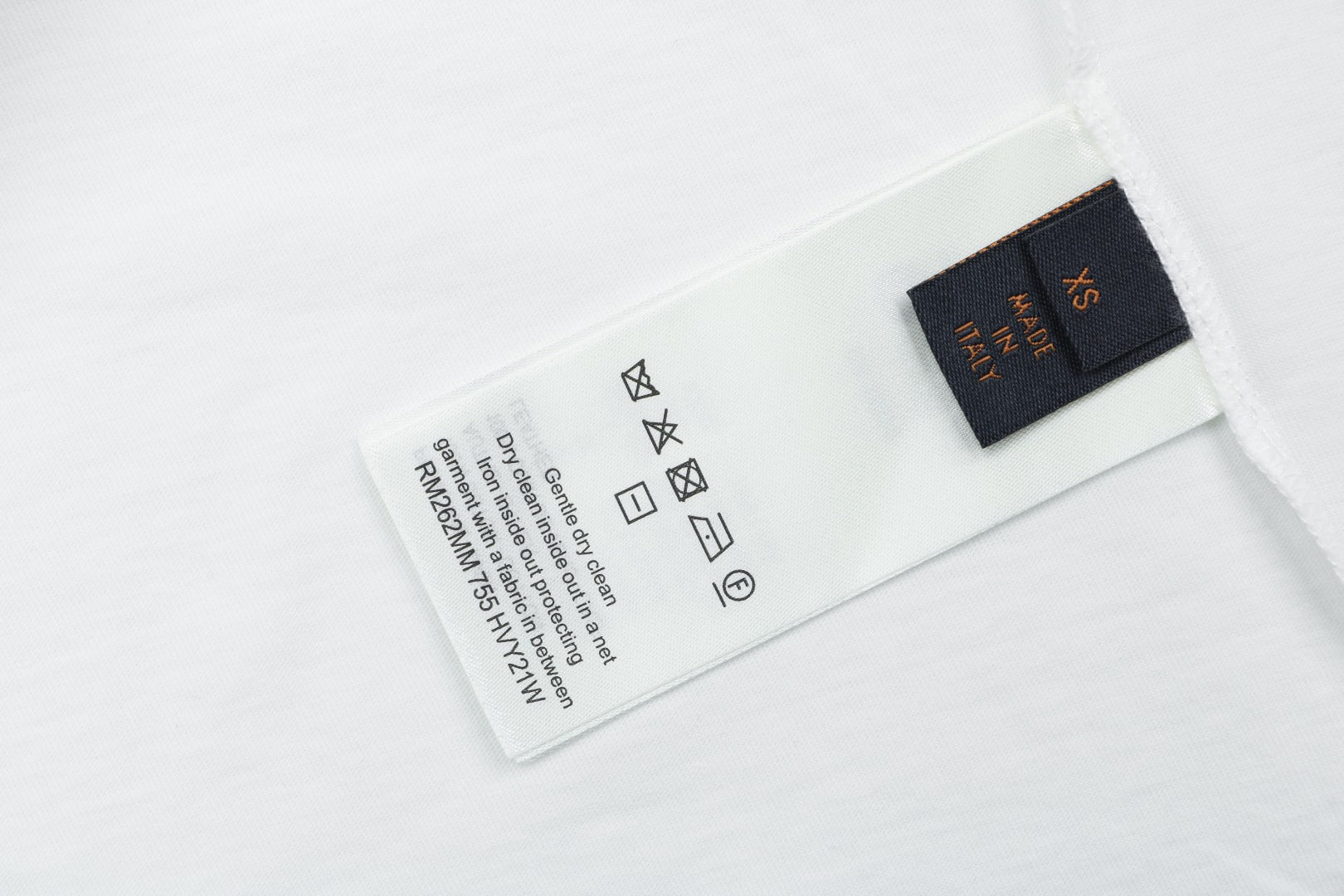 Louis Vuitton Foil Leather Patch Tee — White